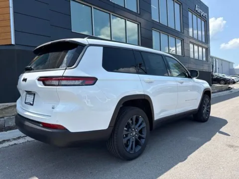 Another view of 2026 Jeep Grand Cherokee L Limited for sale in Platte City, MO at Airport Chrysler Dodge Jeep Ram