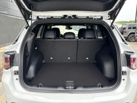 More photos of 2026 Jeep Compass Limited at Airport Chrysler Dodge Jeep Ram, MO