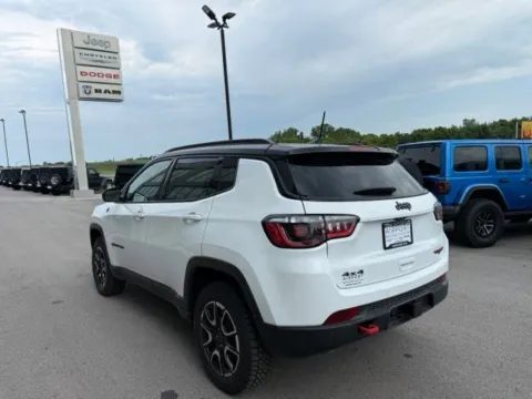 More photos of 2026 Jeep Compass Trailhawk at Airport Chrysler Dodge Jeep Ram, MO