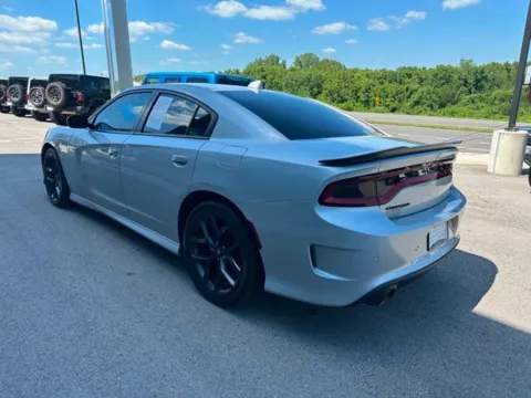More photos of 2021 Dodge Charger R/T at Airport Chrysler Dodge Jeep Ram, MO