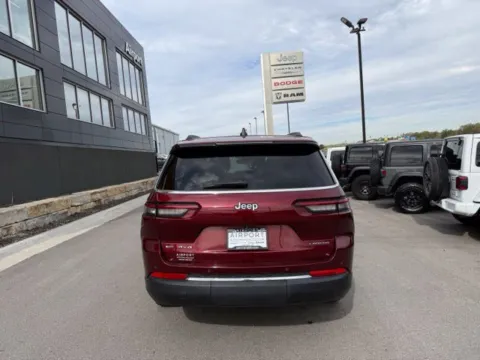 More photos of 2021 Jeep Grand Cherokee L Laredo at Airport Chrysler Dodge Jeep Ram, MO