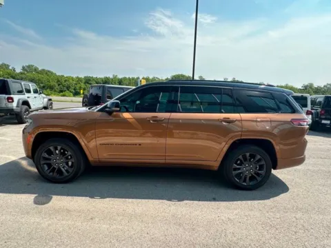 Photos of 2026 Jeep Grand Cherokee L Limited Reserve for sale in Platte City, MO at Airport Chrysler Dodge Jeep Ram