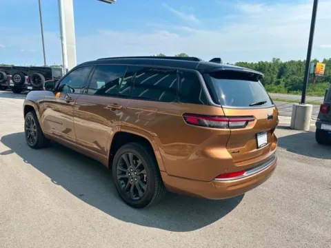 Another view of 2026 Jeep Grand Cherokee L Limited Reserve for sale in Platte City, MO at Airport Chrysler Dodge Jeep Ram