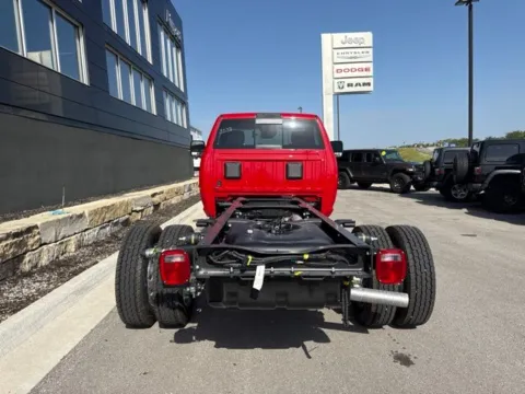 More photos of 2027 Ram 4500 HD Tradesman at Airport Chrysler Dodge Jeep Ram, MO