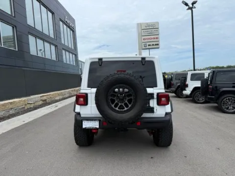 More photos of 2022 Jeep Wrangler Unlimited Rubicon at Airport Chrysler Dodge Jeep Ram, MO