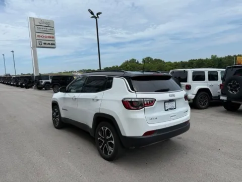 More photos of 2024 Jeep Compass Limited at Airport Chrysler Dodge Jeep Ram, MO