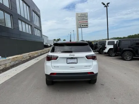 More photos of 2024 Jeep Compass Limited at Airport Chrysler Dodge Jeep Ram, MO