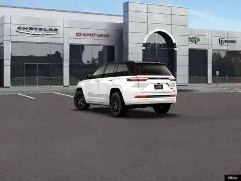 More photos of 2026 Jeep Grand Cherokee Summit at Airport Chrysler Dodge Jeep Ram, MO