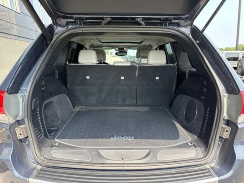 More photos of 2019 Jeep Grand Cherokee Summit at Airport Chrysler Dodge Jeep Ram, MO