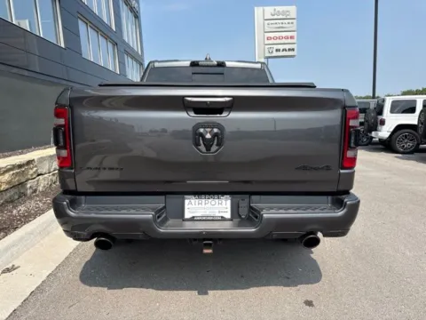 More photos of 2022 Ram 1500 Limited at Airport Chrysler Dodge Jeep Ram, MO