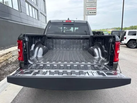 More photos of 2027 Ram 1500 Laramie at Airport Chrysler Dodge Jeep Ram, MO