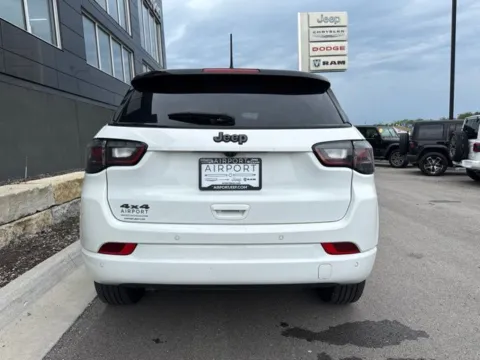 More photos of 2025 Jeep Compass Limited at Airport Chrysler Dodge Jeep Ram, MO