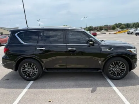 Photos of 2023 INFINITI QX80 Premium Select for sale in Platte City, MO at Airport Chrysler Dodge Jeep Ram