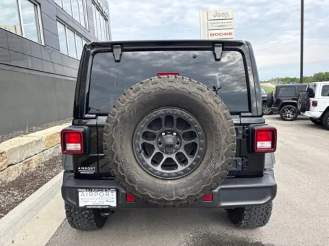 More photos of 2022 Jeep Wrangler Unlimited High Tide at Airport Chrysler Dodge Jeep Ram, MO