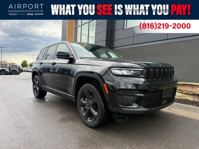 Black 2024 Jeep Grand Cherokee Altitude for sale in Platte City, MO