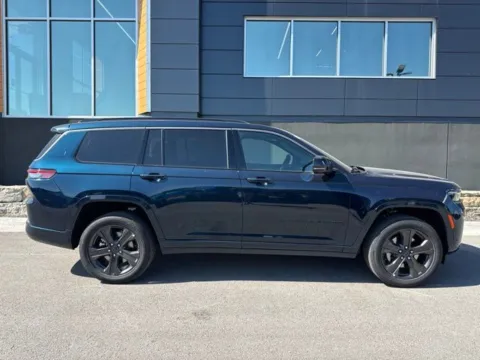 Photos of 2027 Jeep Grand Cherokee L Limited Reserve for sale in Platte City, MO at Airport Chrysler Dodge Jeep Ram