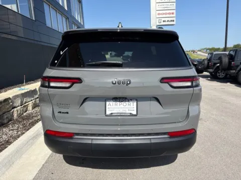 More photos of 2027 Jeep Grand Cherokee L Limited at Airport Chrysler Dodge Jeep Ram, MO