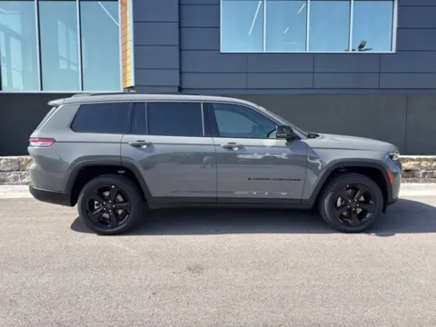 Photos of 2027 Jeep Grand Cherokee L Limited for sale in Platte City, MO at Airport Chrysler Dodge Jeep Ram