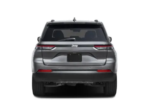 More photos of 2027 Jeep Grand Cherokee Limited at Airport Chrysler Dodge Jeep Ram, MO