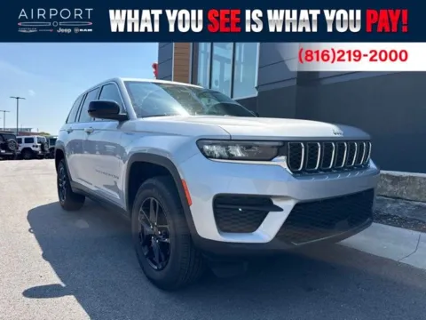 Silver 2025 Jeep Grand Cherokee Laredo X for sale in Platte City, MO