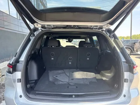 More photos of 2025 Jeep Grand Cherokee Laredo X at Airport Chrysler Dodge Jeep Ram, MO