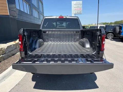 More photos of 2027 Ram 1500 Big Horn/Lone Star at Airport Chrysler Dodge Jeep Ram, MO