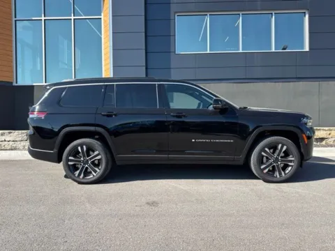 Photos of 2027 Jeep Grand Cherokee L Limited for sale in Platte City, MO at Airport Chrysler Dodge Jeep Ram