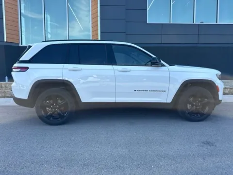 Photos of 2023 Jeep Grand Cherokee Altitude X for sale in Platte City, MO at Airport Chrysler Dodge Jeep Ram