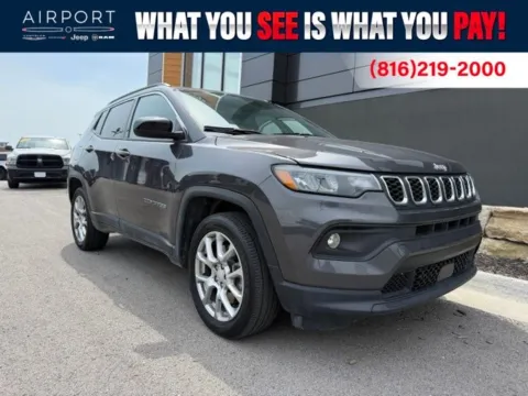 Gray 2024 Jeep Compass Latitude Lux for sale in Platte City, MO