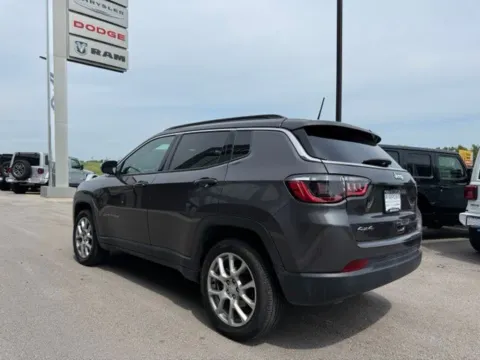 More photos of 2024 Jeep Compass Latitude Lux at Airport Chrysler Dodge Jeep Ram, MO