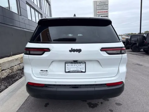 More photos of 2023 Jeep Grand Cherokee L Altitude X at Airport Chrysler Dodge Jeep Ram, MO
