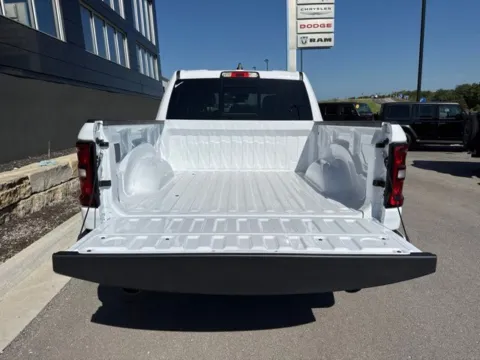 More photos of 2027 Ram 1500 Big Horn/Lone Star at Airport Chrysler Dodge Jeep Ram, MO