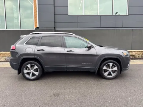 Photos of 2019 Jeep Cherokee Limited for sale in Platte City, MO at Airport Chrysler Dodge Jeep Ram