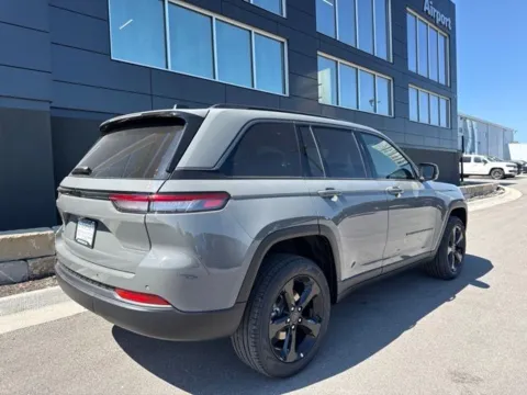 Another view of 2027 Jeep Grand Cherokee Limited for sale in Platte City, MO at Airport Chrysler Dodge Jeep Ram