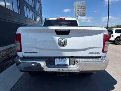 More photos of 2023 Ram 2500 Big Horn at Airport Chrysler Dodge Jeep Ram, MO