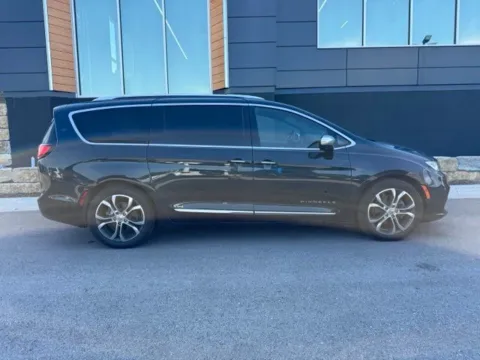 Photos of 2022 Chrysler Pacifica Pinnacle for sale in Platte City, MO at Airport Chrysler Dodge Jeep Ram
