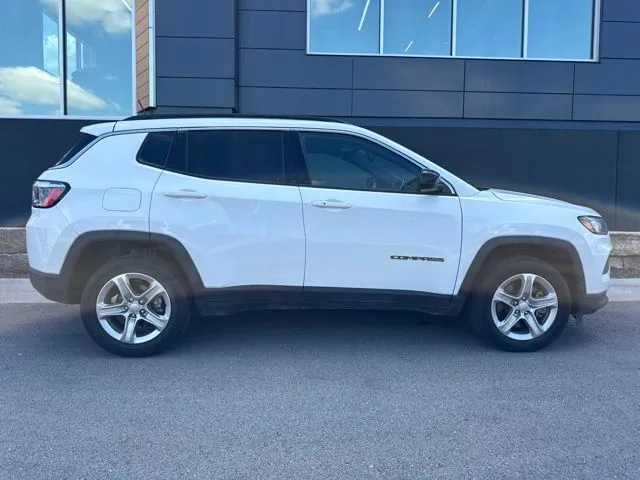 Used 2023 Jeep Compass Latitude with VIN 3C4NJDBN9PT553584 for sale in Kansas City