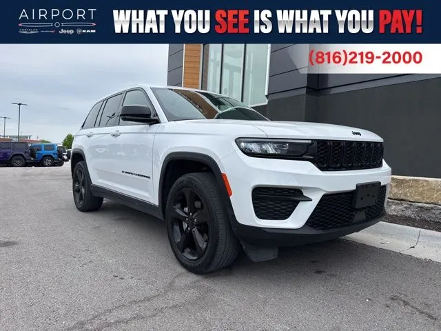 Used 2023 Jeep Grand Cherokee Altitude with VIN 1C4RJHAGXPC570594 for sale in Kansas City