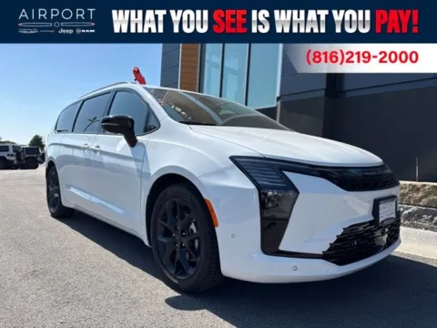 White 2027 Chrysler Pacifica Limited for sale in Platte City, MO