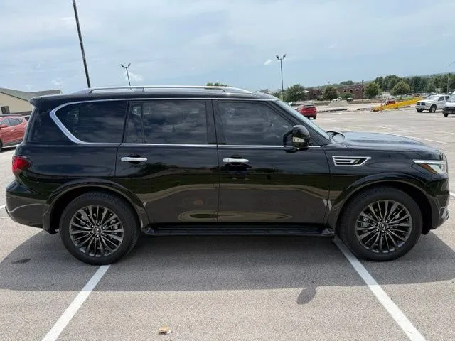 Used 2023 INFINITI QX80 PREMIUM SELECT 4WD with VIN JN8AZ2AE6P9305254 for sale in Kansas City