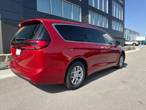 Another view of 2027 Chrysler Pacifica Select for sale in Platte City, MO at Airport Chrysler Dodge Jeep Ram
