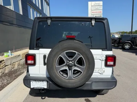 More photos of 2022 Jeep Wrangler Unlimited Sport S at Airport Chrysler Dodge Jeep Ram, MO