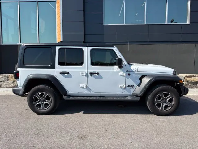 Used 2022 Jeep Wrangler Unlimited Sport S with VIN 1C4HJXDG5NW175719 for sale in Kansas City