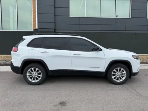 Photos of 2022 Jeep Cherokee Latitude Lux for sale in Platte City, MO at Airport Chrysler Dodge Jeep Ram