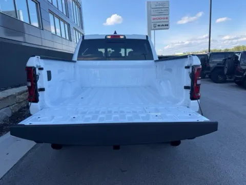 More photos of 2027 Ram 1500 Rebel at Airport Chrysler Dodge Jeep Ram, MO