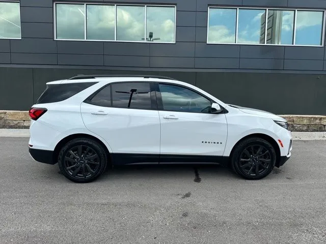 Used 2023 Chevrolet Equinox RS with VIN 3GNAXWEG3PS163096 for sale in Kansas City