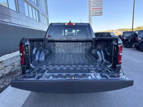 More photos of 2027 Ram 1500 Laramie at Airport Chrysler Dodge Jeep Ram, MO