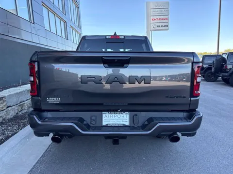 More photos of 2027 Ram 1500 Laramie at Airport Chrysler Dodge Jeep Ram, MO