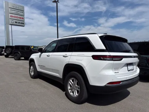 More photos of 2023 Jeep Grand Cherokee Laredo at Airport Chrysler Dodge Jeep Ram, MO