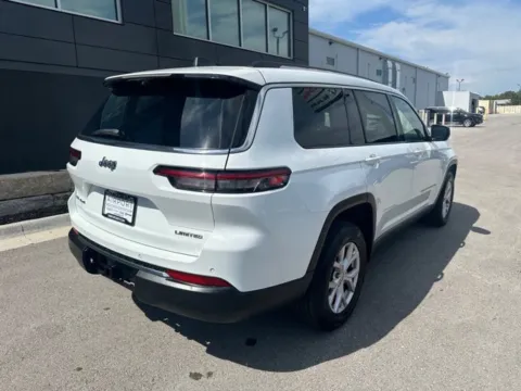 Another view of 2022 Jeep Grand Cherokee L Limited for sale in Platte City, MO at Airport Chrysler Dodge Jeep Ram